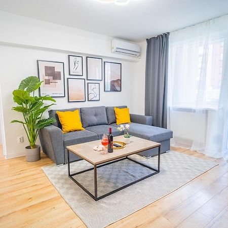 Refreshingly Chic: Newly Renovated 2Br Apartment Bucareste Exterior foto