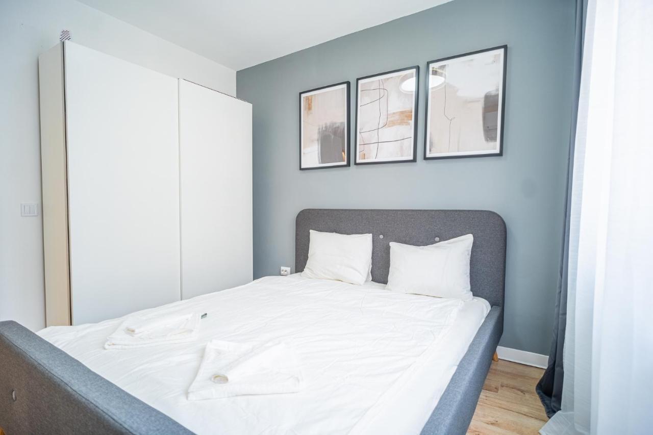 Refreshingly Chic: Newly Renovated 2Br Apartment Bucareste Exterior foto