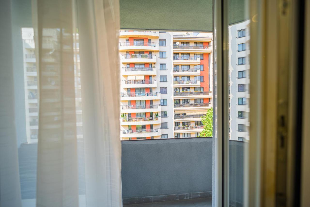 Refreshingly Chic: Newly Renovated 2Br Apartment Bucareste Exterior foto
