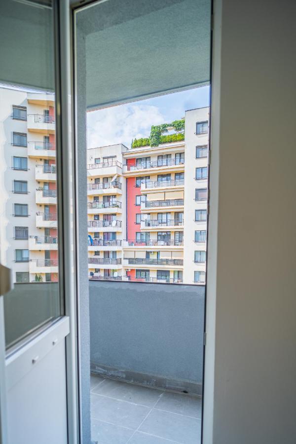 Refreshingly Chic: Newly Renovated 2Br Apartment Bucareste Exterior foto