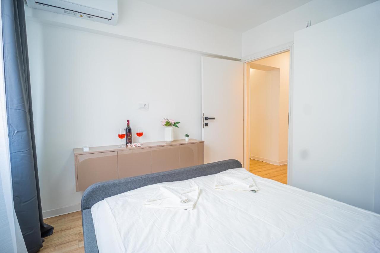 Refreshingly Chic: Newly Renovated 2Br Apartment Bucareste Exterior foto