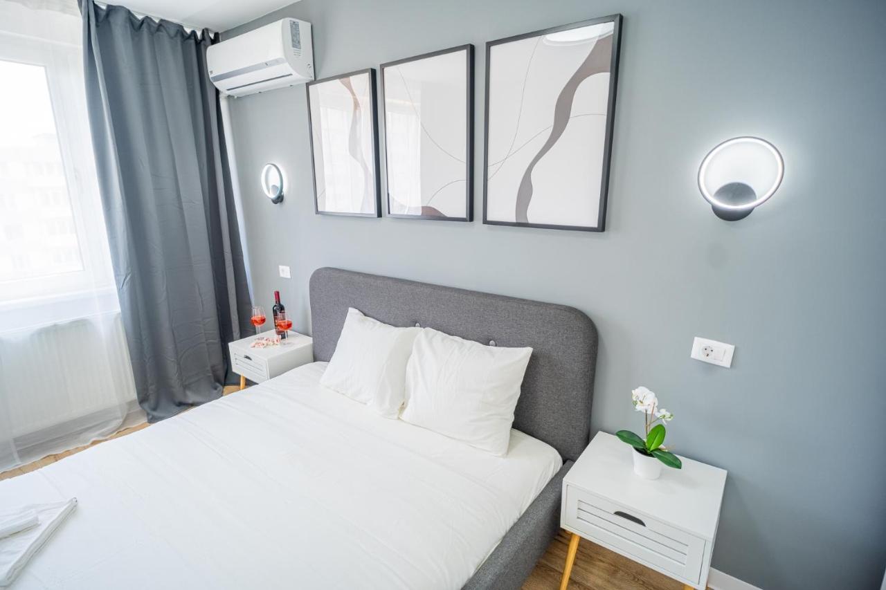 Refreshingly Chic: Newly Renovated 2Br Apartment Bucareste Exterior foto
