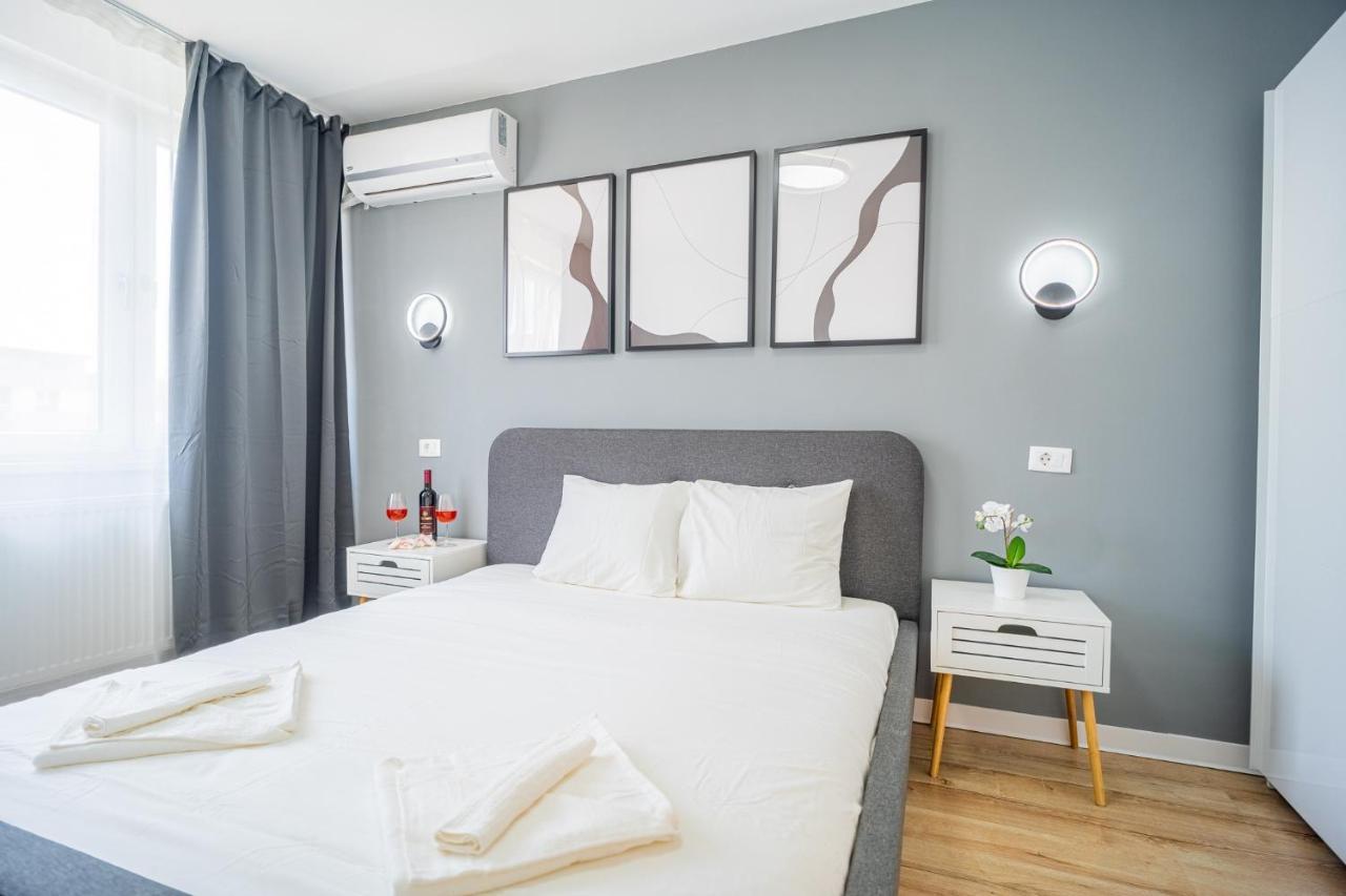 Refreshingly Chic: Newly Renovated 2Br Apartment Bucareste Exterior foto