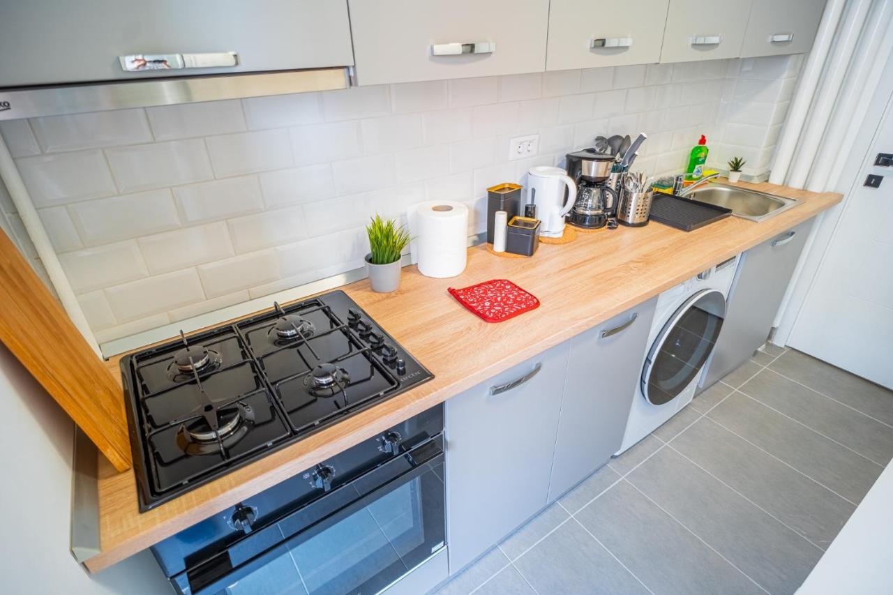 Refreshingly Chic: Newly Renovated 2Br Apartment Bucareste Exterior foto