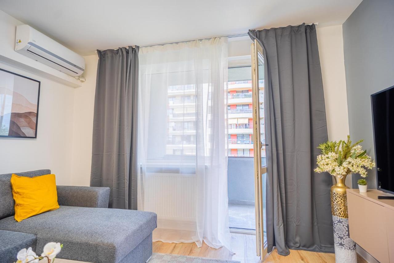 Refreshingly Chic: Newly Renovated 2Br Apartment Bucareste Exterior foto